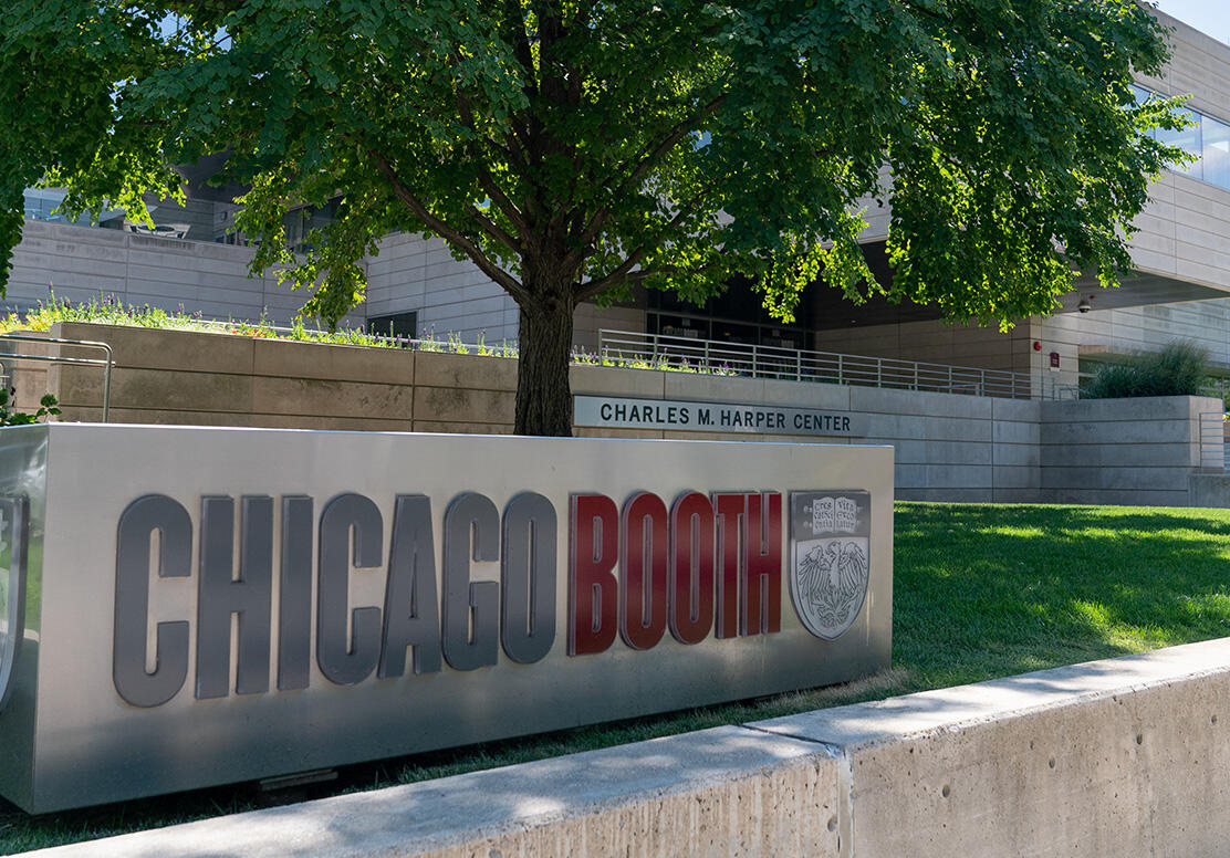 Bài Luận Chicago Booth (2025, P1) - Chiến Lược Viết (Phần 1)